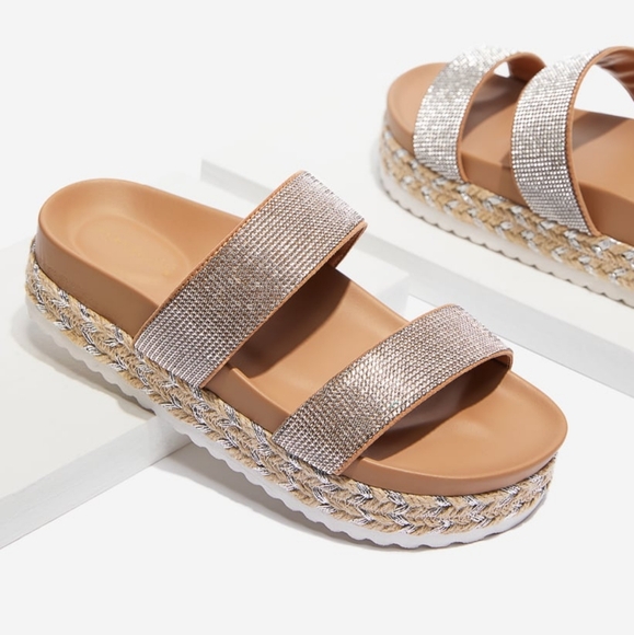Brand new🆕️ size 8.5 embellished platform espadrilles - Picture 4 of 10